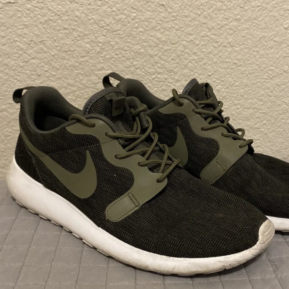 Nike Mens Black and Olive Green Athletic Shoes